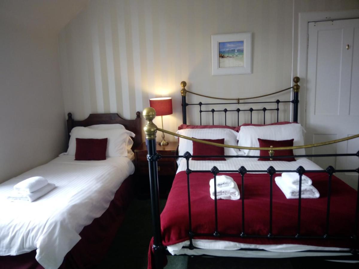 Dunallan Guest House Grantown-on-Spey Екстериор снимка