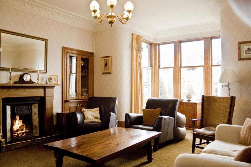 Dunallan Guest House Grantown-on-Spey Екстериор снимка