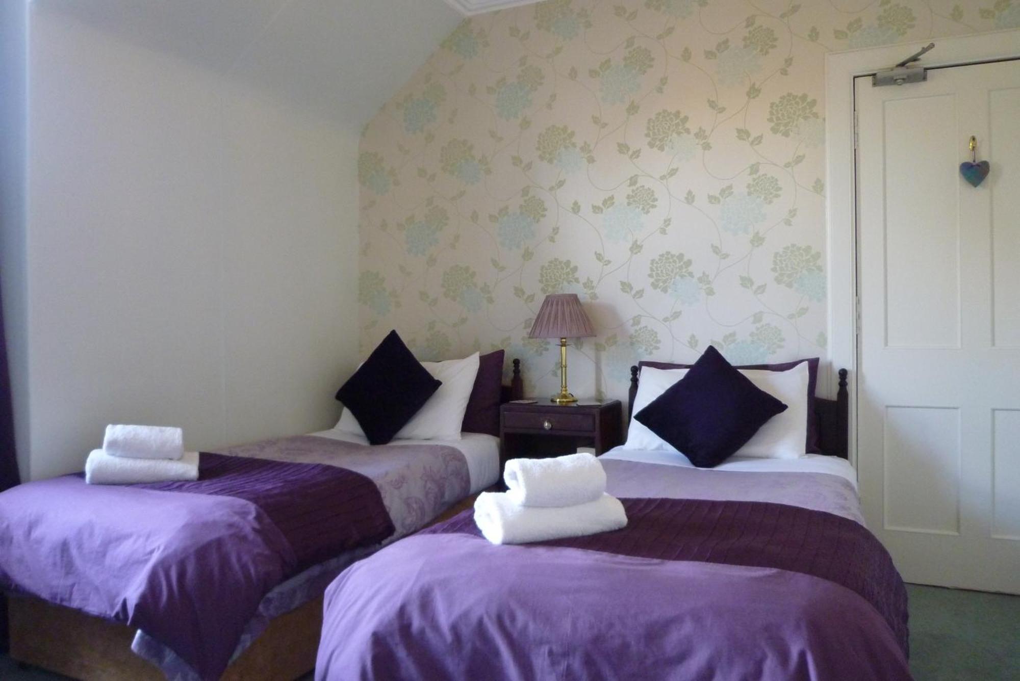 Dunallan Guest House Grantown-on-Spey Екстериор снимка